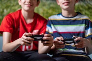 PS3 Super Slim vs. Xbox 360 Slim​
