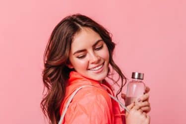 Aromas que envuelven: una guía completa de perfumes dulces para mujer