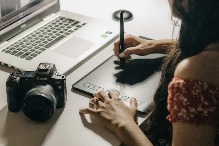 apps y herramientas para quienes quieren probar il interna 1 Imagen de Apps y herramientas para quienes quieren probar ilustración digital