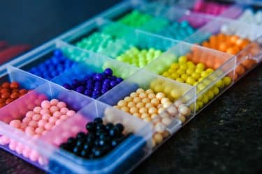 ¿Cómo guardar y organizar piezas de LEGO sin perder tiempo ni creatividad?