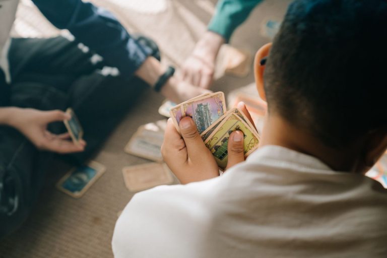 Juegos de cartas estratégicos para niños