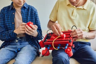 Guía de Juguetes STEM y soluciones web para mejorar la experiencia