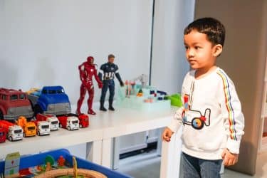 Figuras de acción de superhéroes para niños pequeños