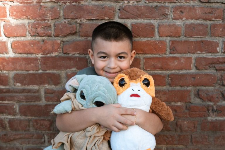 Peluches de apego para bebés Grogu y Porg