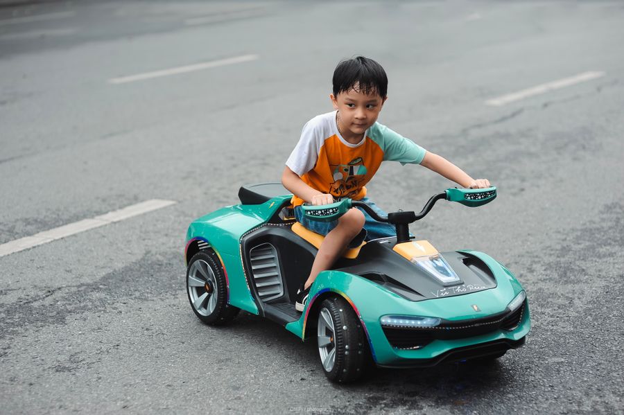 Coche eléctrico infantil batería 12V y 24V